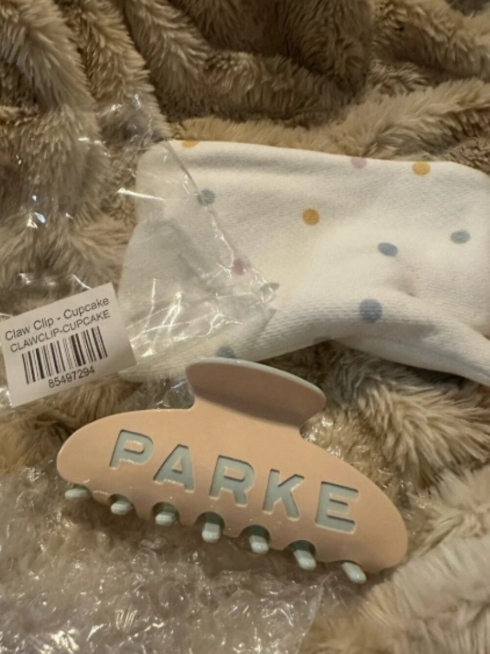 PARKE Birthday Claw Clip (Cupcake) - Sold Out Online - NWT - Picture 3 of 10